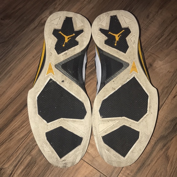 Nike Air Jordan Chris Paul 2010 white black and yellow size 10.5 - Picture 7 of 7